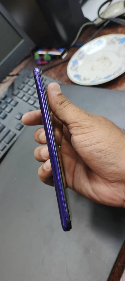 Vivo Y51