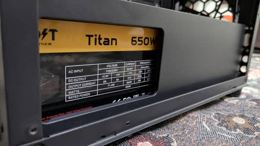 Boost Titan 650W Power Supply