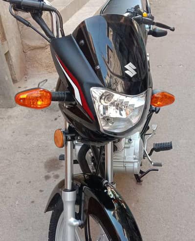 Suzuki GD 110 for sale urgent complete file first owner bike Karachi