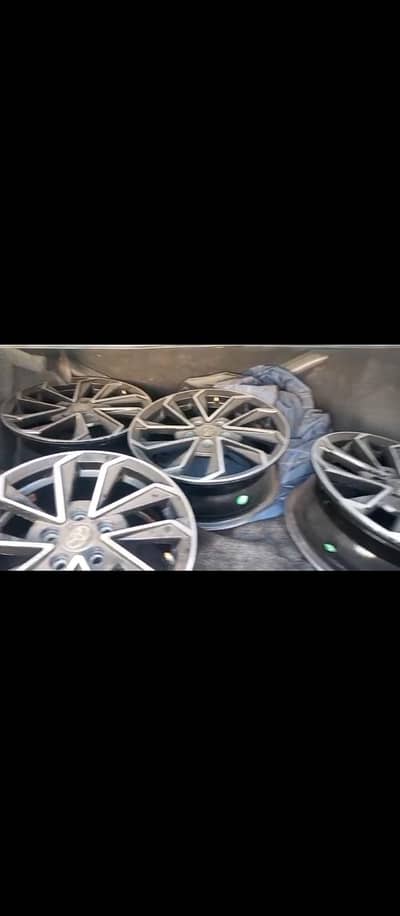 Alloy Rims 15 inch 5nat