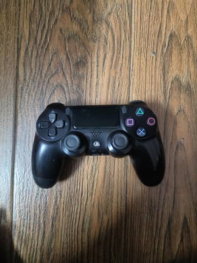 PS4 controller