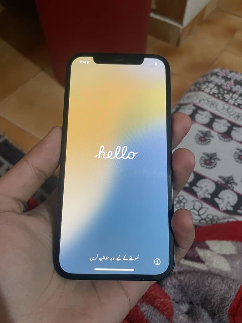 Apple iPhone 12 3