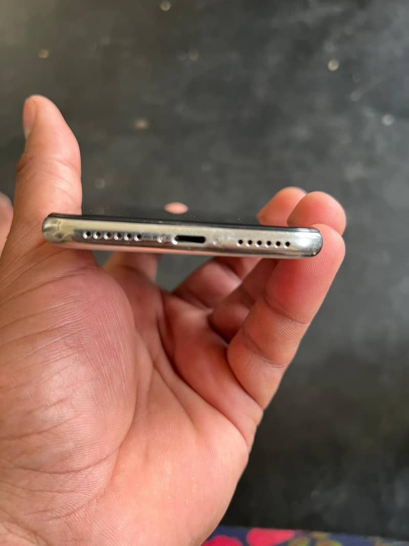 Apple iPhone X 1