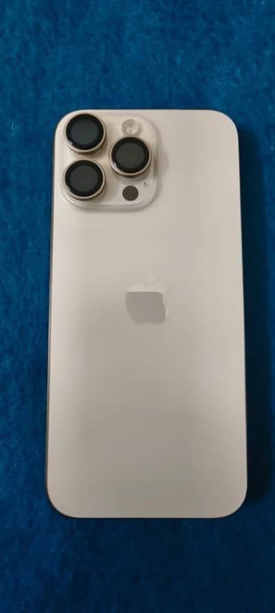 IPHONE 16 PRO MAX 256gb BRAND NEW CONDITION10/10 WITH BOX AND  CHARGER