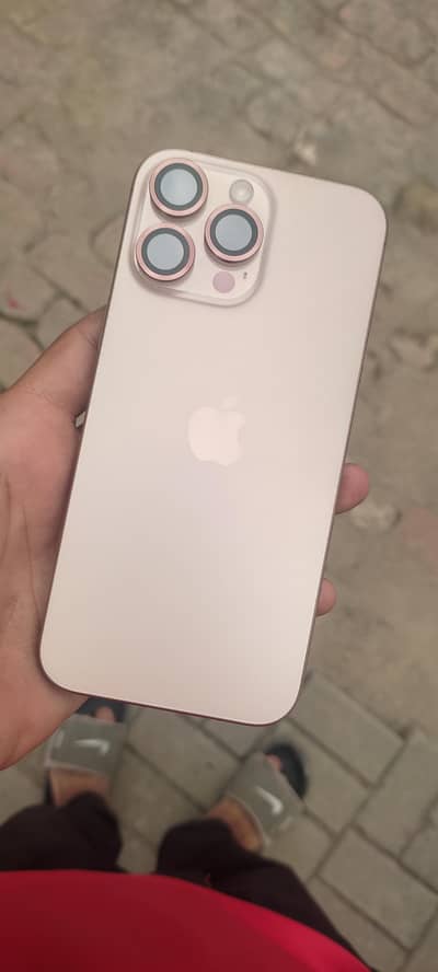 Apple iPhone 16 Pro Max