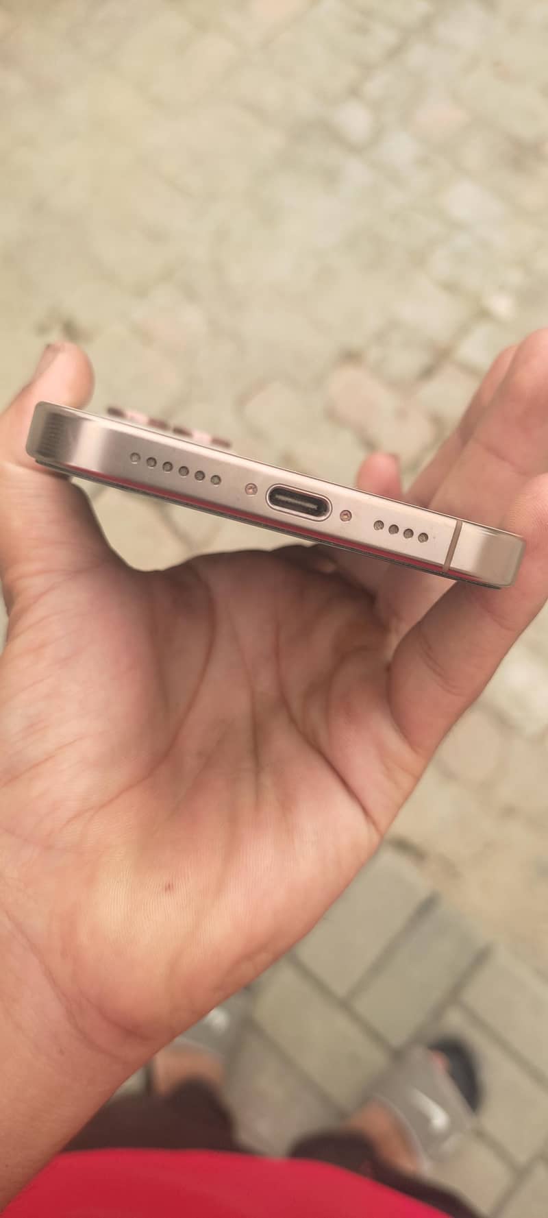 Apple iPhone 16 Pro Max 3