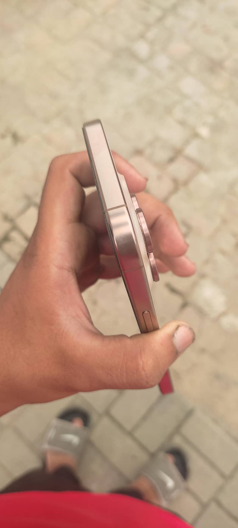Apple iPhone 16 Pro Max 5