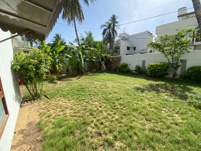 600 Sq-Yard Fully Renovated Ready To Move House Available On Sale