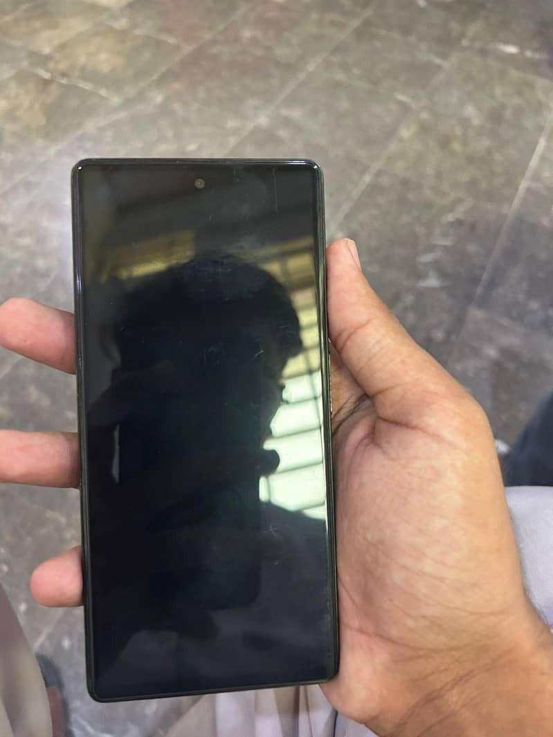 Google Pixel 6 4