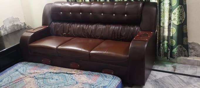 6 seater important leather sofa set. . table solid wood