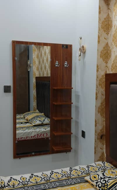 wall dressing with mirror