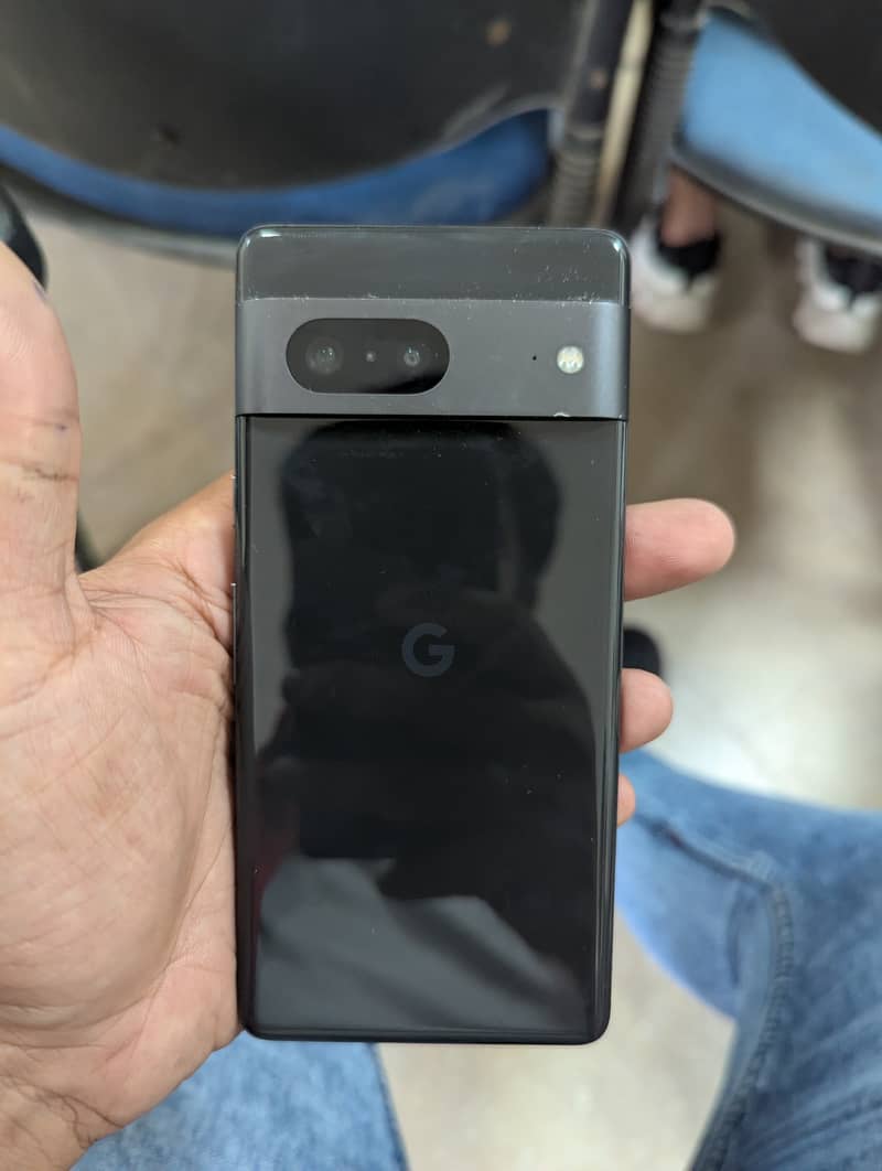 Google Pixel 7 4
