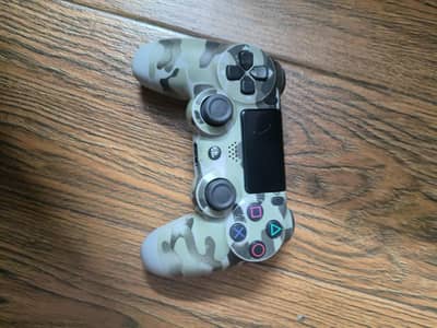 PS4 controller