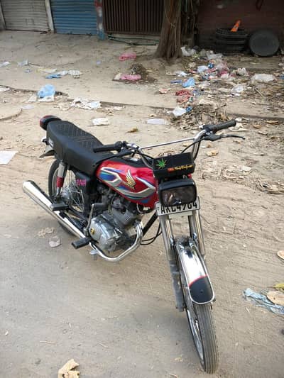 good condition only Tyr change abi moblil etc change karvaya hai