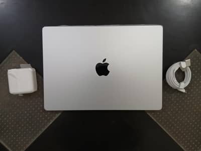 Macbook Pro M4, 14" (16/512) New/Applecare+