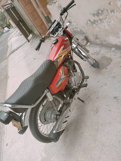 Honda 125 model 2024/25 Very Good condition Home Use