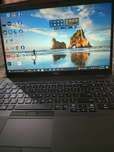 Laptop For Sale Dell i5 8th Generation New Condition, HD Display 15"