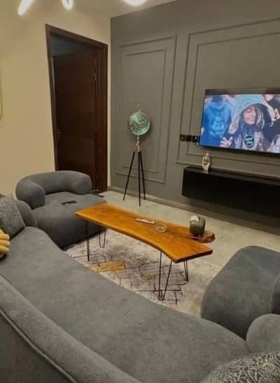 Daily basis and weekly basis one bedroom fully furnished luxury apartments available for rent Gulberg greens Islamabad