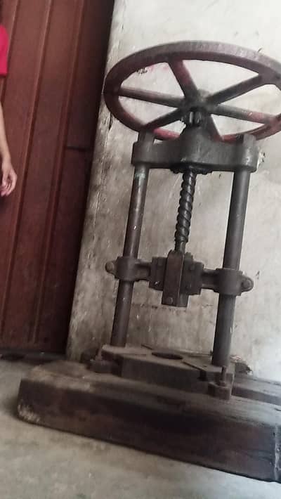 Hand press