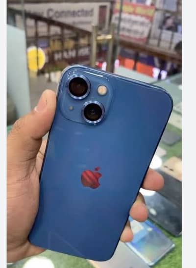Apple iPhone 13