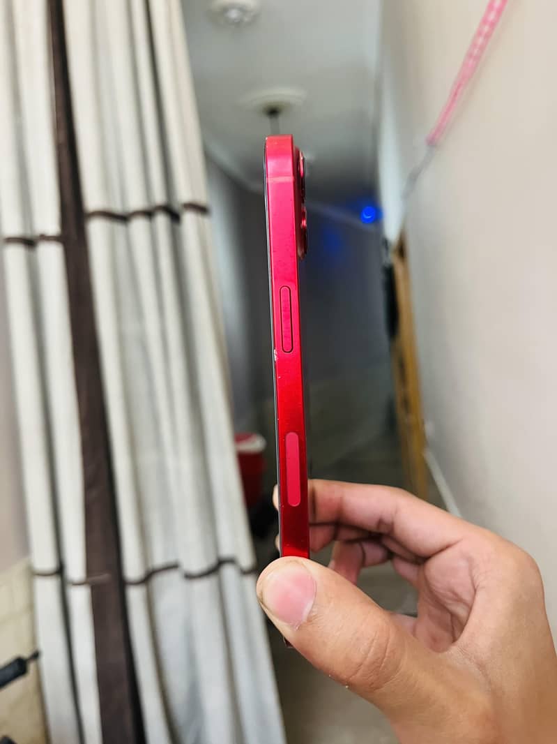 Apple iPhone 13 7