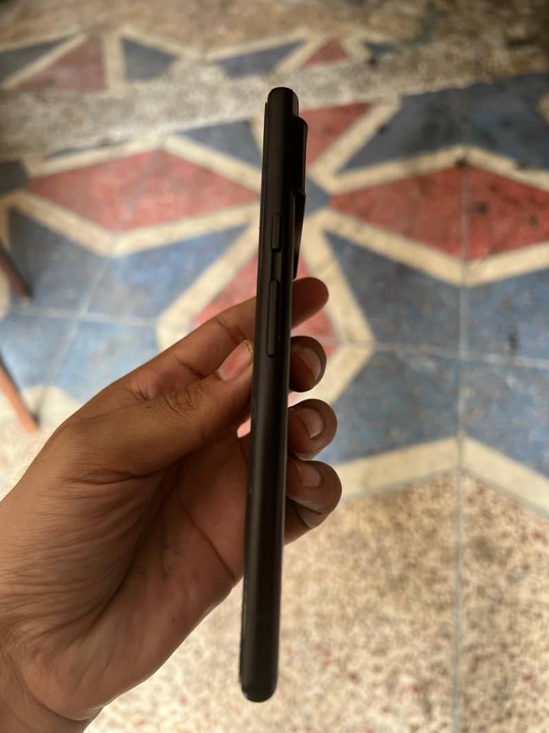 Google Pixel 6 4