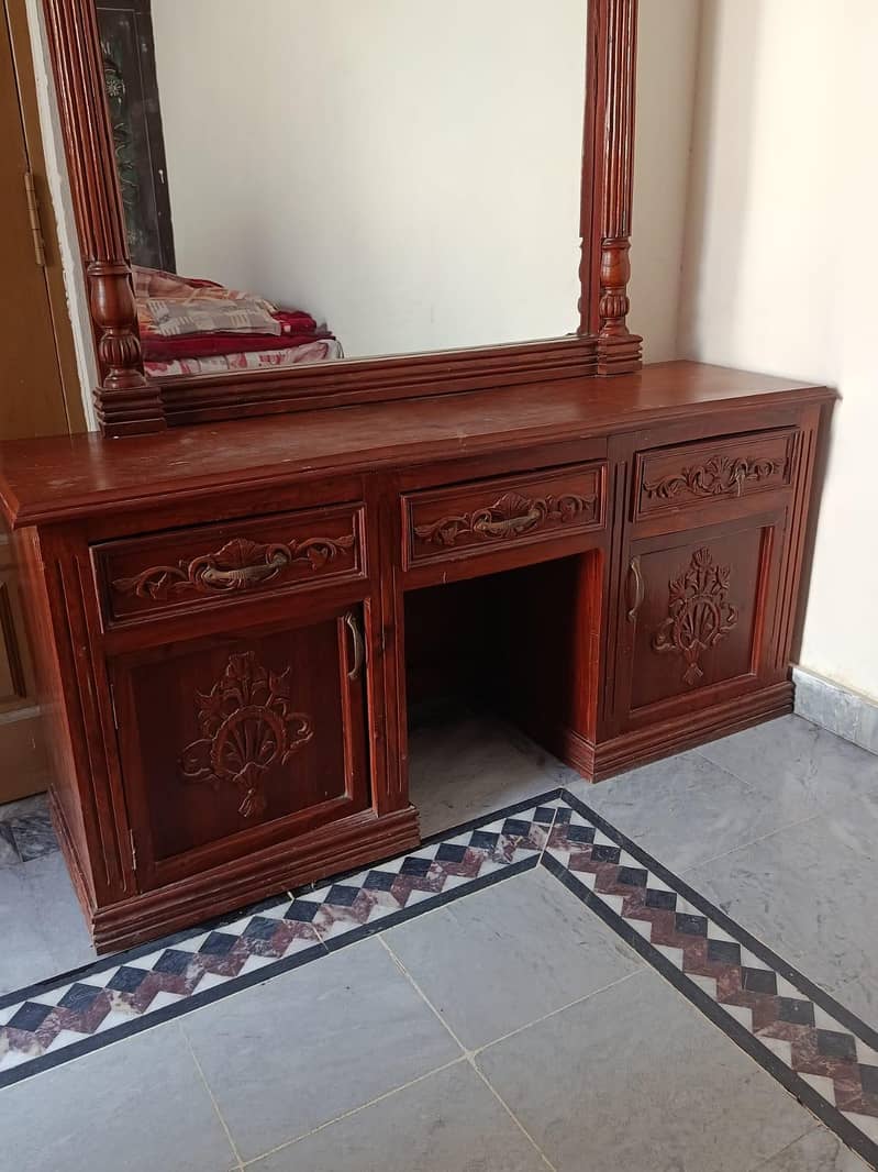 dressing table 2