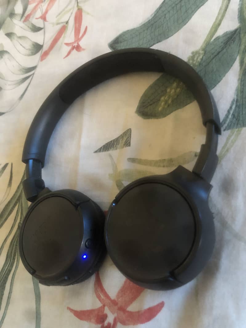 Jbl headfones 1