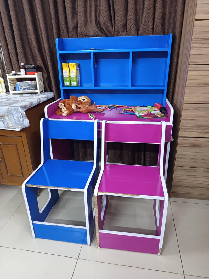 Kids Study Table 0