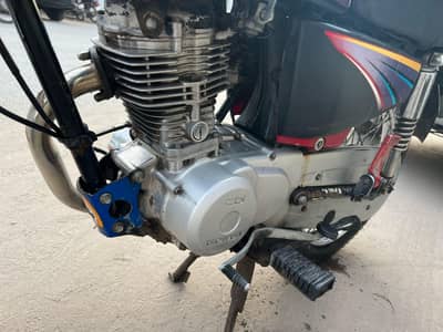 serious buyer contact me Honda125