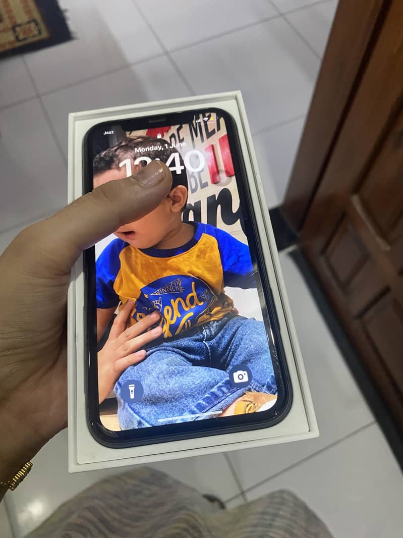 Apple iPhone 11 6