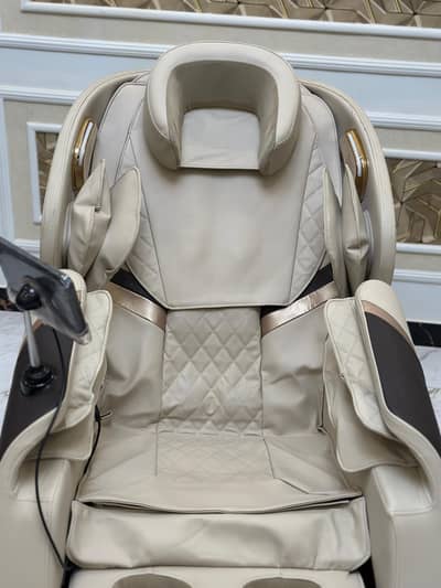 8D Brand New Massage Chair