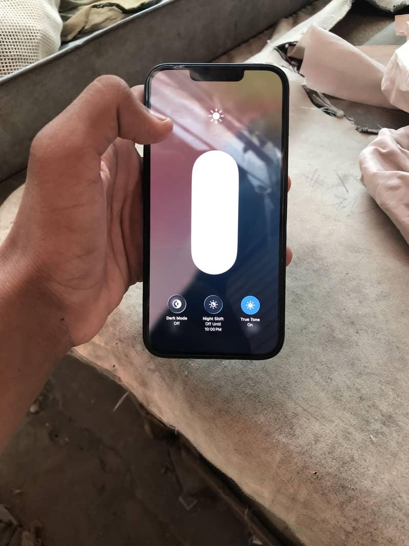 Apple iPhone 13 1