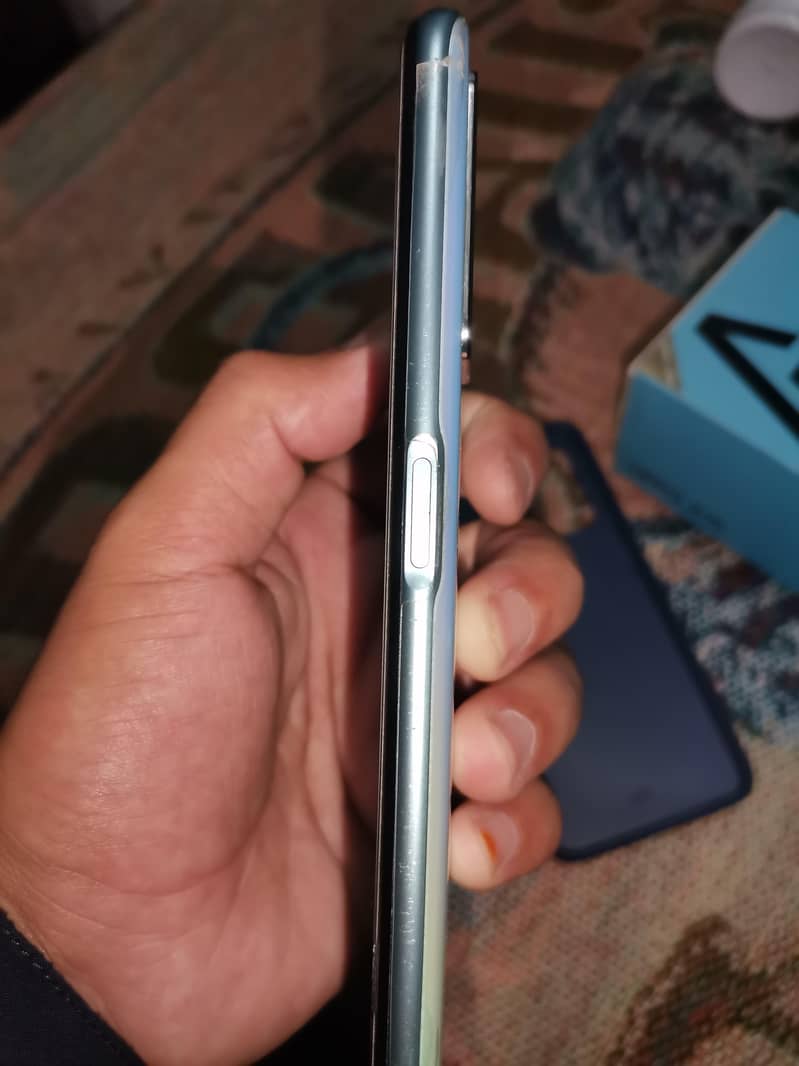 OPPO A76 9