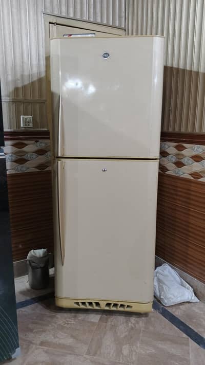 Pel Jumbo size refrigerator