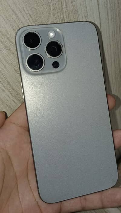 iPhone 15 pro max 96% battery Health