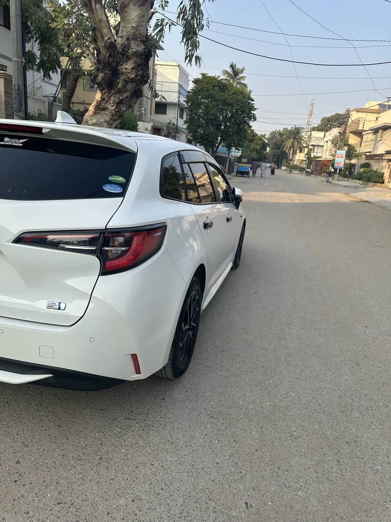 COROLLA TOURING 5