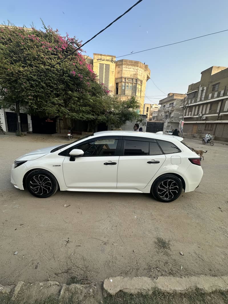 COROLLA TOURING 6
