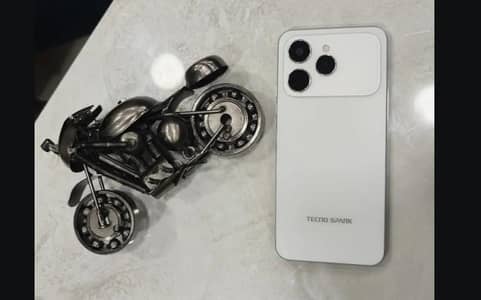 Tecno spark 40