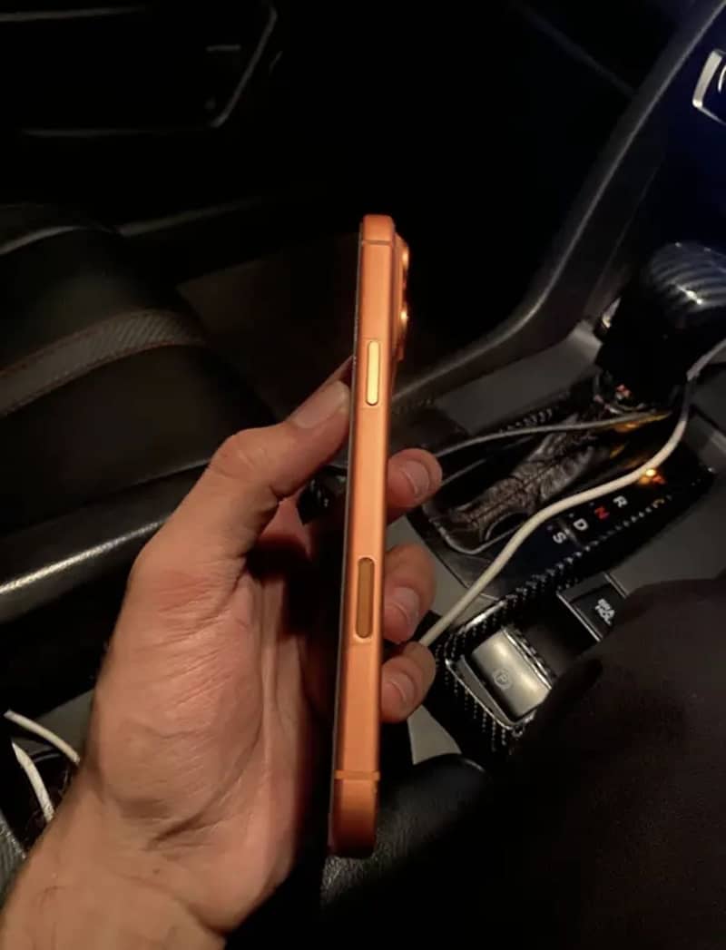 iPhone 17 pro max 3
