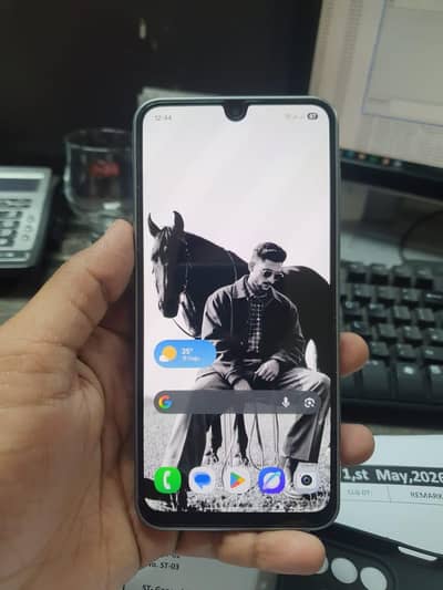 Samsung A17 8,256
