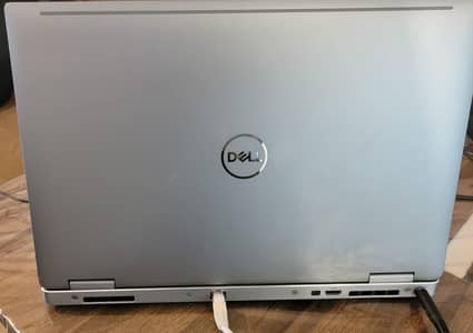 Dell Precision 7540 i9-9980HK, ram 8gb 256gb ssd 4KDisplay500 nits