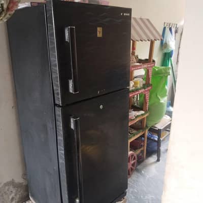 waves Fridge Used home.  fone Call only 03008861682