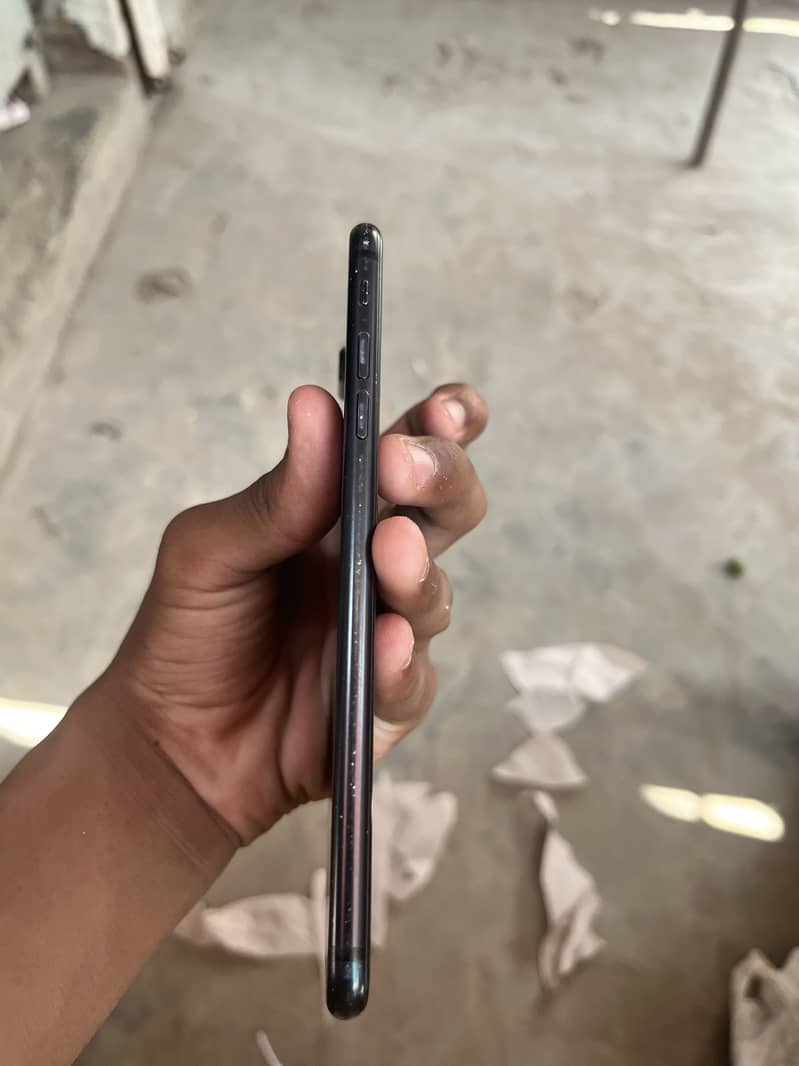 Apple iPhone 7 Plus 6
