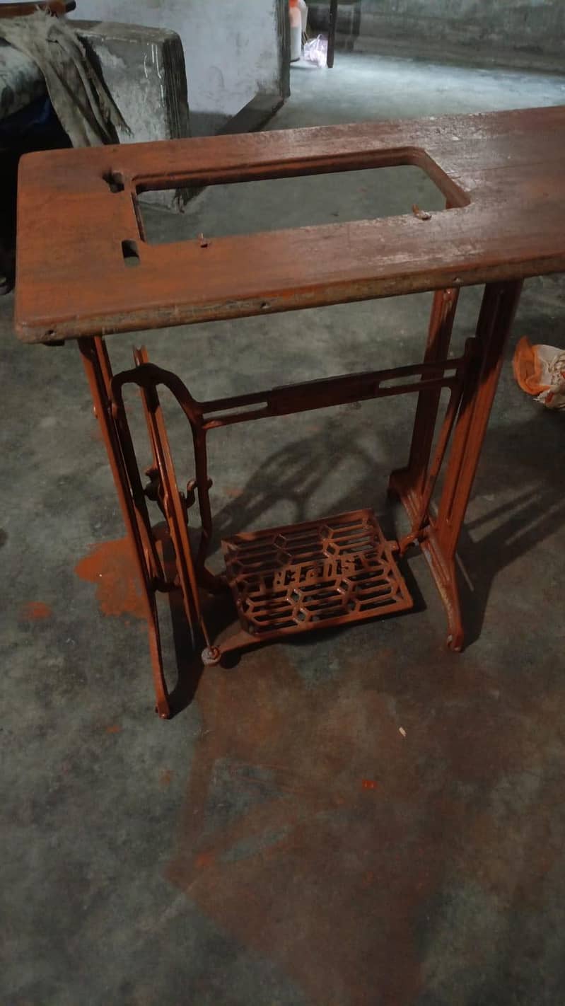machine stand 2