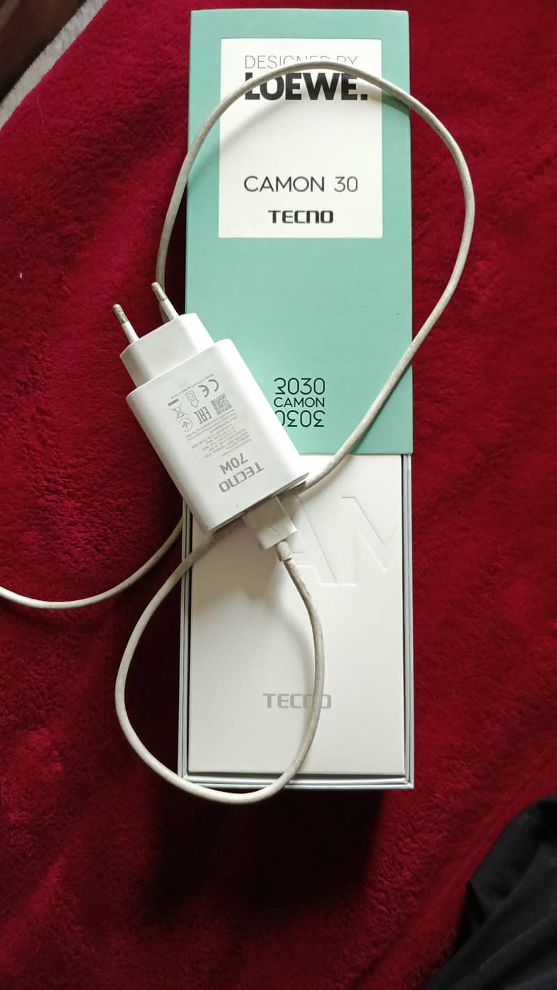 Tecno CAMON 30 1