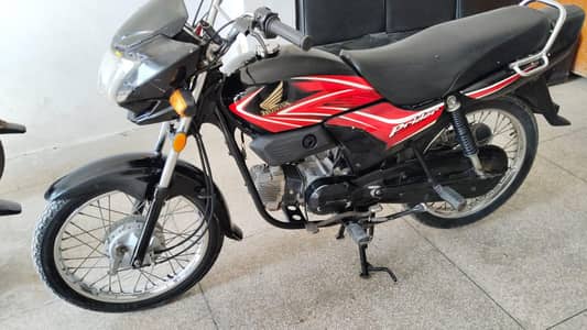 Honda pridor 100 cc, Excellent condition , original documents