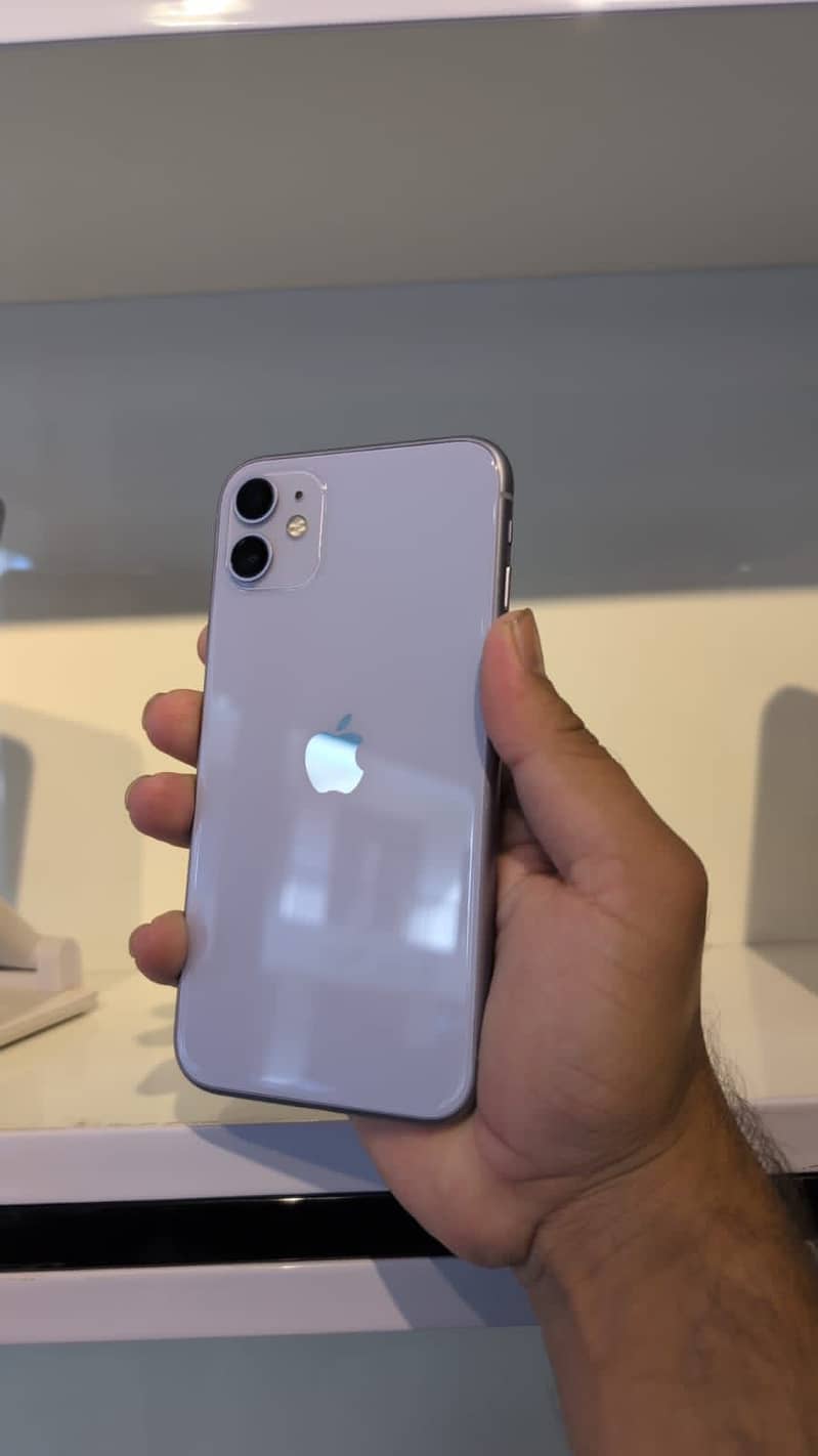 Apple iPhone 11 4