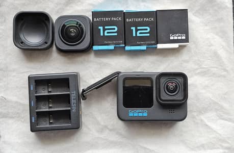Gopro 11 with 3 batteries