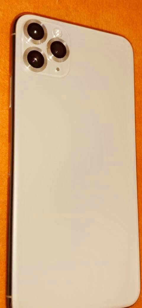 iphone 11 pro max 2